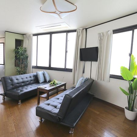 Liz3 Guest House Liz Nakazakicho โอซาก้า ภายนอก รูปภาพ